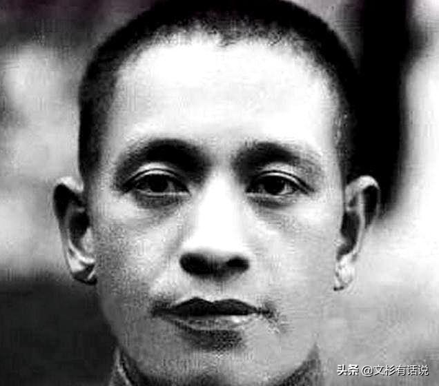 蒋介石手下的逃跑将军，嗜色如命，却生了个无人不晓的台湾影帝