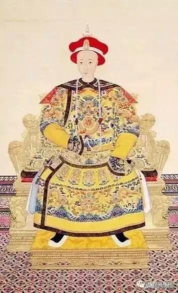 清朝12个皇帝，以及他们最终的归宿都在哪里？