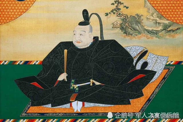 日本天皇已成摆设，各个领域毫无实权，为何还被保留？