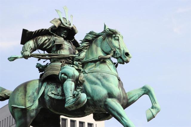 听书解惑|为什么日本天皇能够“实现”秦始皇的梦想？