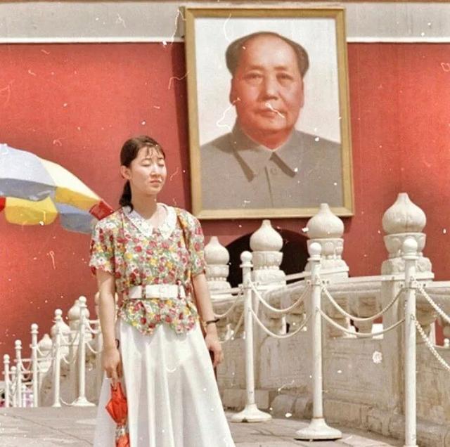 一个法国人，在50万张废弃照片里，打捞出中国人最感人的过去…